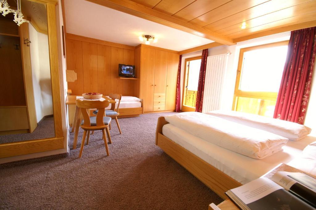 Garni Tofana Hotel กอร์วารา อิน บาเดีย ห้อง รูปภาพ