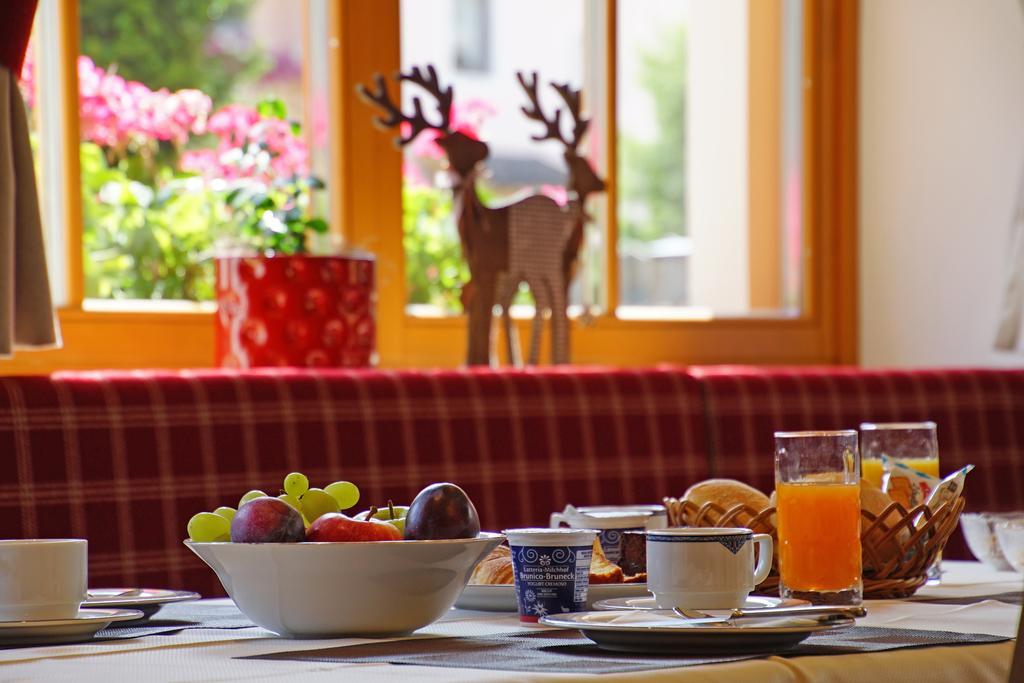 Garni Tofana Hotel กอร์วารา อิน บาเดีย ภายนอก รูปภาพ