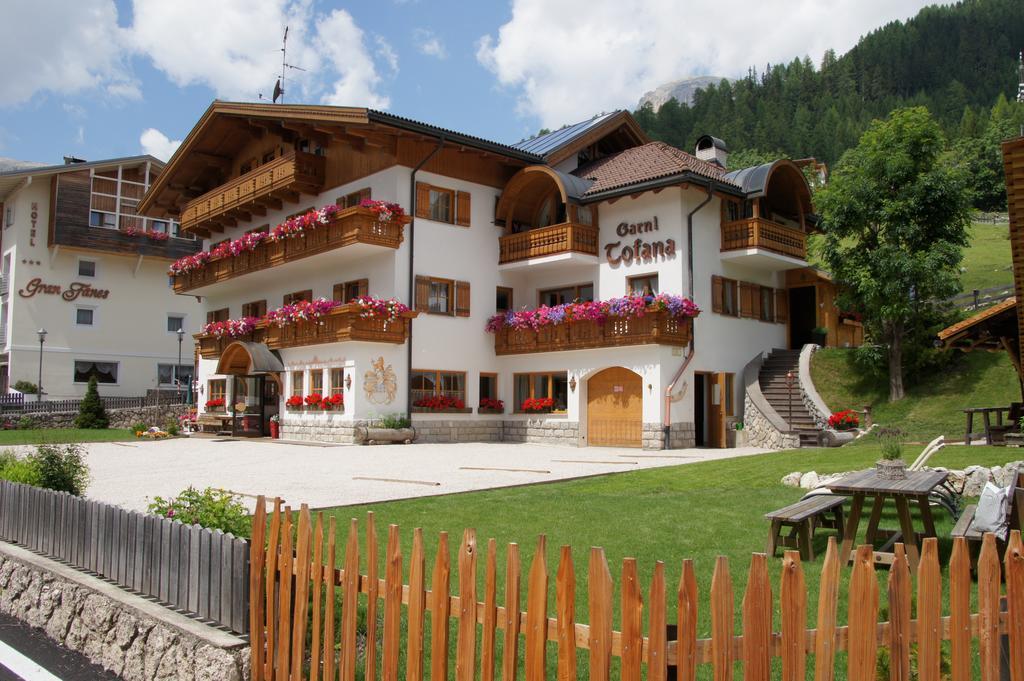 Garni Tofana Hotel กอร์วารา อิน บาเดีย ภายนอก รูปภาพ