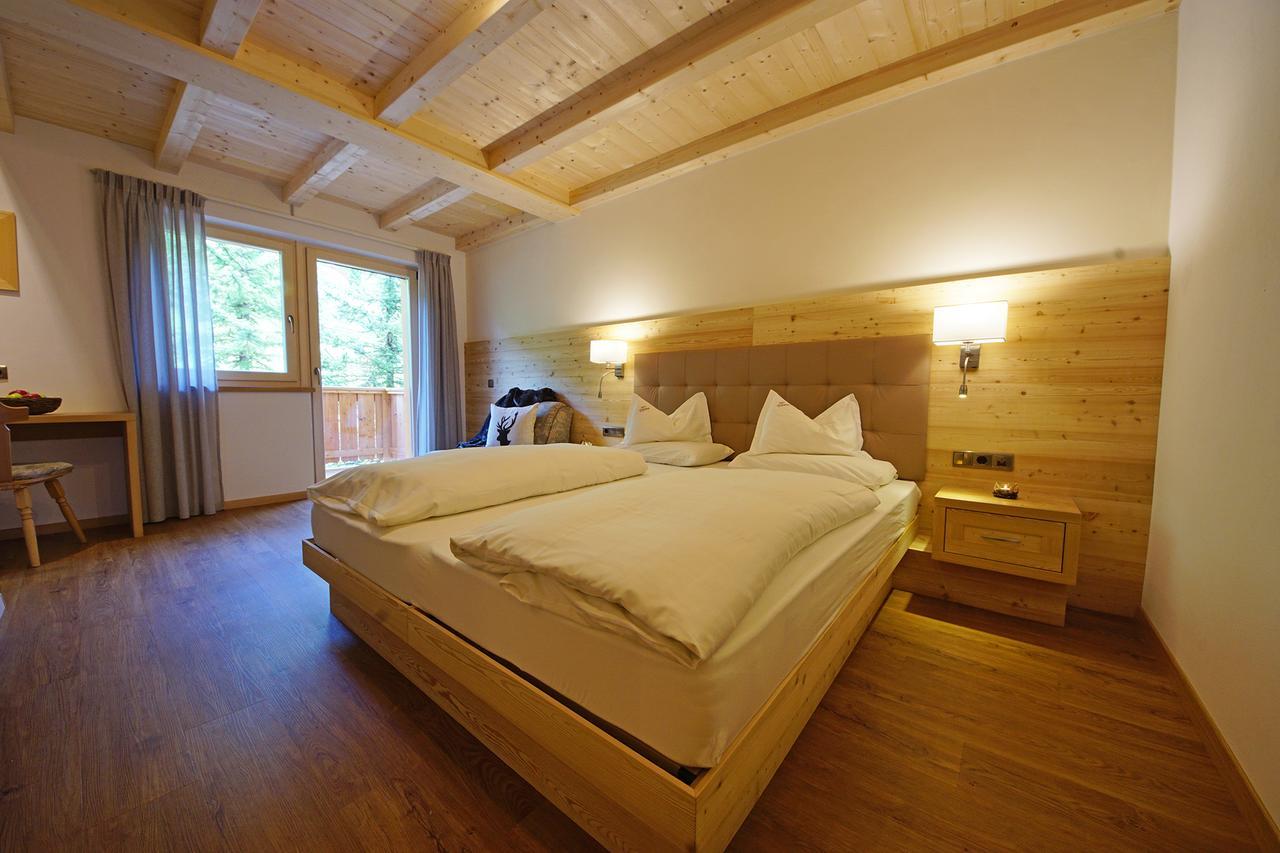 Garni Tofana Hotel กอร์วารา อิน บาเดีย ภายนอก รูปภาพ