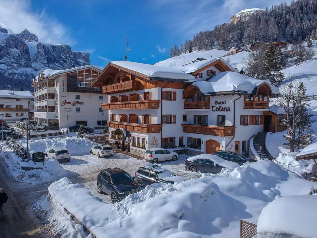 Garni Tofana Hotel กอร์วารา อิน บาเดีย ภายนอก รูปภาพ